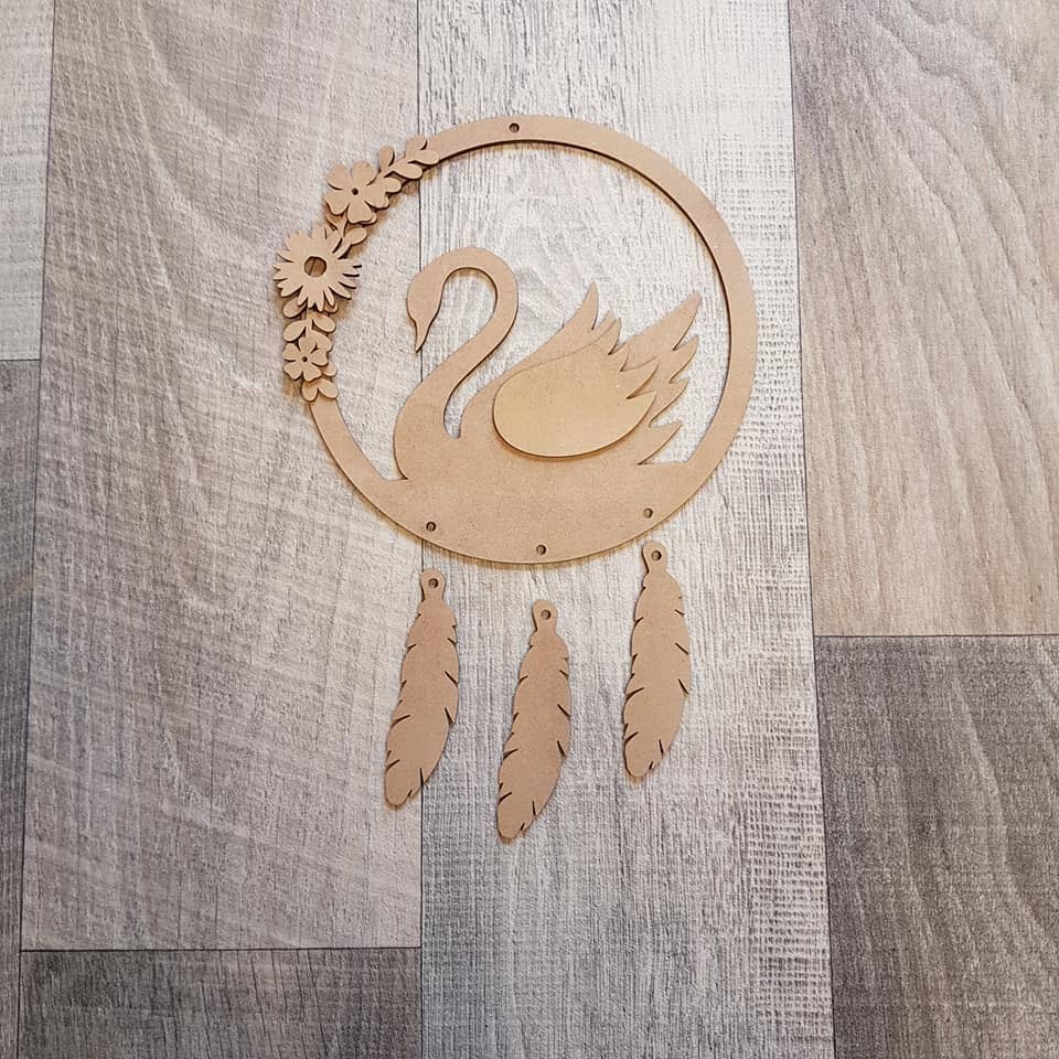 Manchester Craft Blanks - Dreamcatcher - Swan with flowers